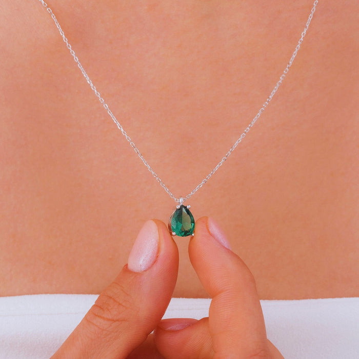 Emerald Teardrop Necklace – May Birthstone Pendant | Minimalist & Elegant Jewellery