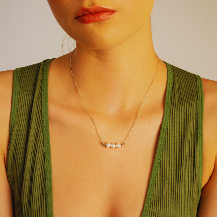 Dainty Three Pearl Bead Necklace – Silver & Gold