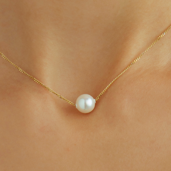 Dainty Pearl Necklace – Single Round Pearl Pendant