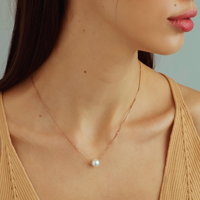 Dainty Pearl Necklace – Single Round Pearl Pendant