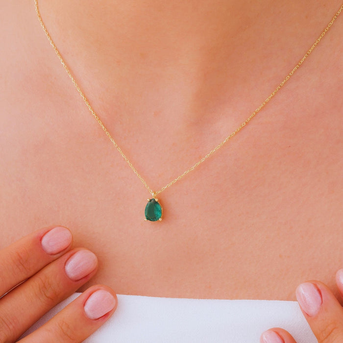 Emerald Teardrop Necklace – May Birthstone Pendant | Minimalist & Elegant Jewellery