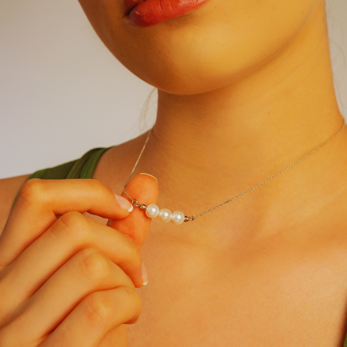Dainty Three Pearl Bead Necklace – Silver & Gold